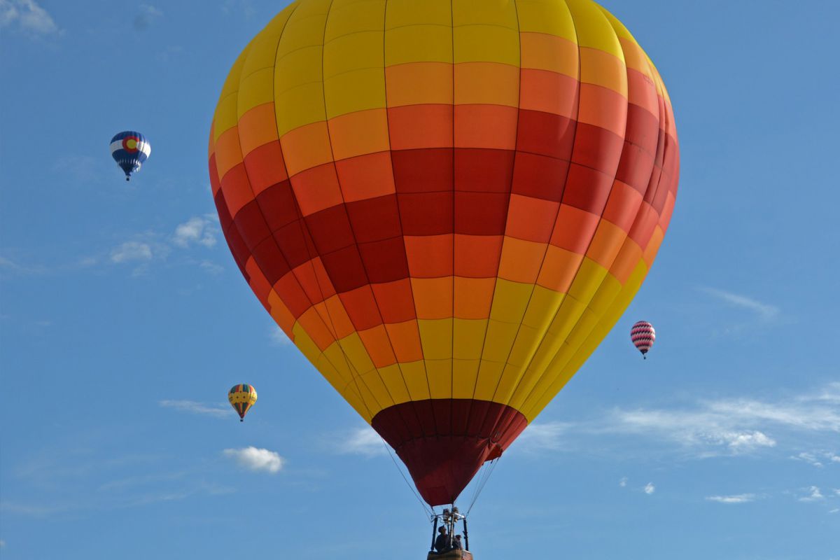 1738855125-montgolfiere.jpg